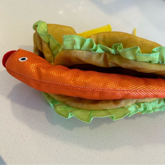 Hyde & Eek Cat Fish Taco Hat - Picture 7 of 10